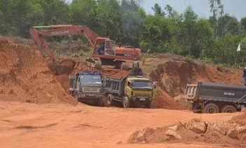 Thái Nguyên đưa hàng chục ha đất san lấp vào khu vực không đấu giá quyền khai thác khoáng sản-cover-img