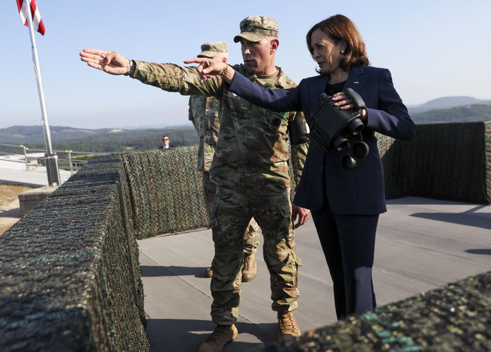 Phó tổng thống Mỹ Kamala Harris thăm khu phi quân sự Bàn Môn Điếm-1