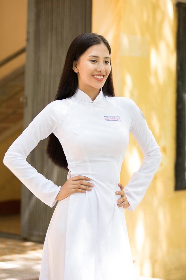 Ảnh thời học sinh của Hoa hậu Đỗ Hà, Tiểu Vy và Thùy Tiên-1