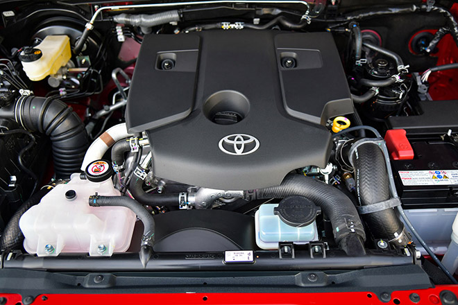 Giá xe Toyota Fortuner niêm yết và lăn bánh tháng 10/2022-11