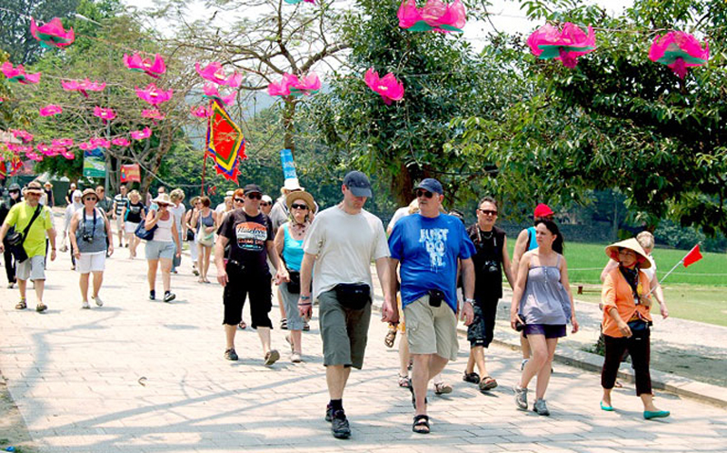 Khoảng 1,94 triệu lượt khách đến Hà Nội trong tháng 7-2022-1