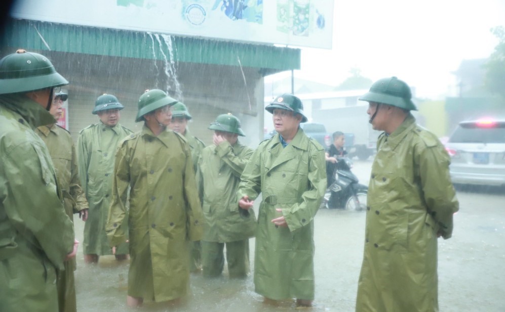 Con số thiệt hại do mưa lũ ở Nghệ An không ngừng tăng lên-3
