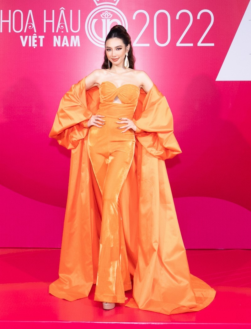 Họp báo Hoa hậu Việt Nam 2022: Đỗ Thị Hà khoe 'đôi chân kiếm Nhật', Thùy Tiên - Tiểu Vy quyết không thua kém khi đọ sắc-5
