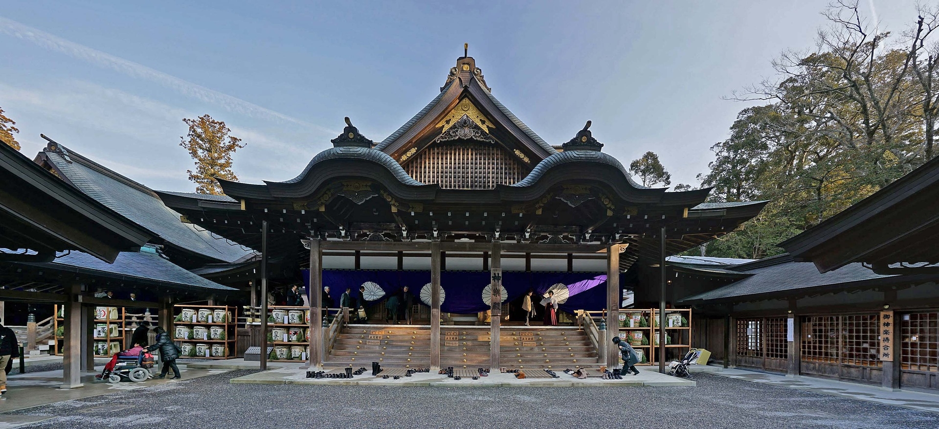 Ngôi đền Nhật cứ 20 năm được dỡ ra xây lại một lần-2