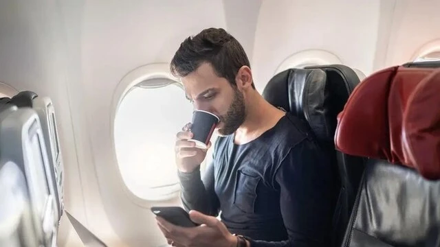 Châu Âu cho phép các hãng hàng không cung cấp dịch vụ kết nối 5G cho hành khách trên máy bay-cover-img