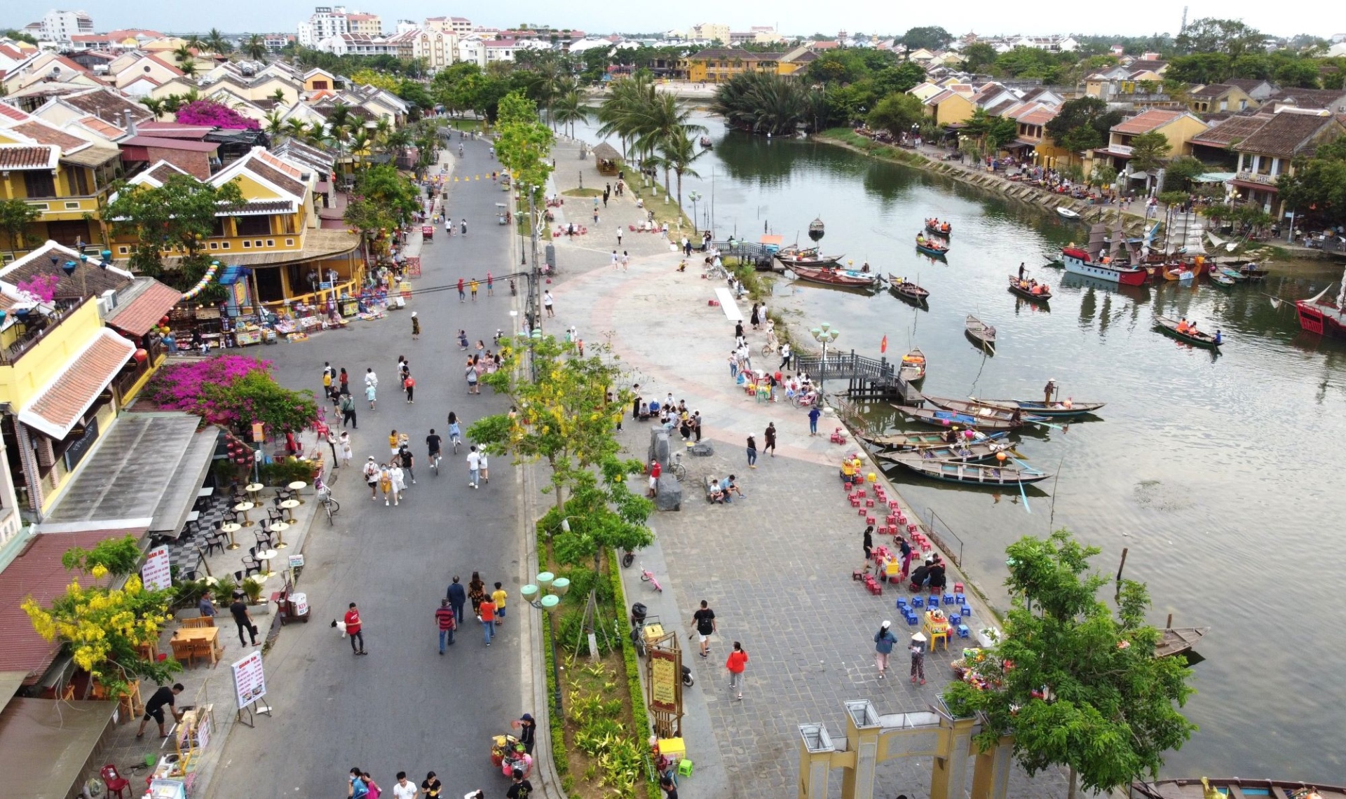 Ồ ạt rao bán khách sạn ven biển ở Đà Nẵng-Quảng Nam-2