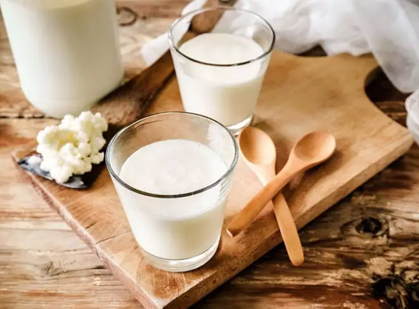 Sữa bò và sữa đậu nàng: Đặt lên bàn cân so sánh xem thử loại nào tốt hơn?-10