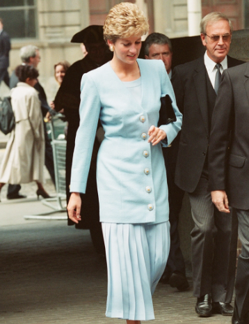 Công nương Diana có muôn vàn cách diện chân váy dài sành điệu, ghi điểm thanh lịch tuyệt đối-5