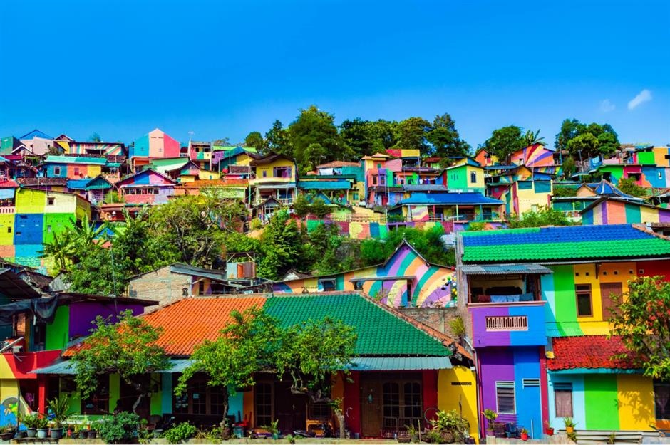 Những khu phố rực rỡ sắc màu khắp thế giới-6