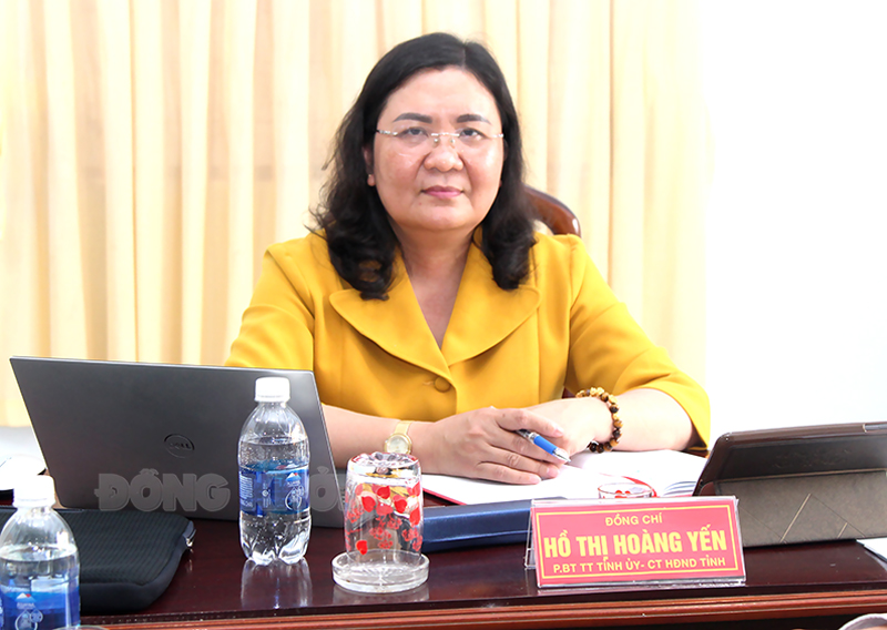 Phó bí thư Thường trực Tỉnh ủy - Chủ tịch HĐND tỉnh Hồ Thị Hoàng Yến tiếp công dân tháng 9-2022 tại Mỏ Cày Nam-1