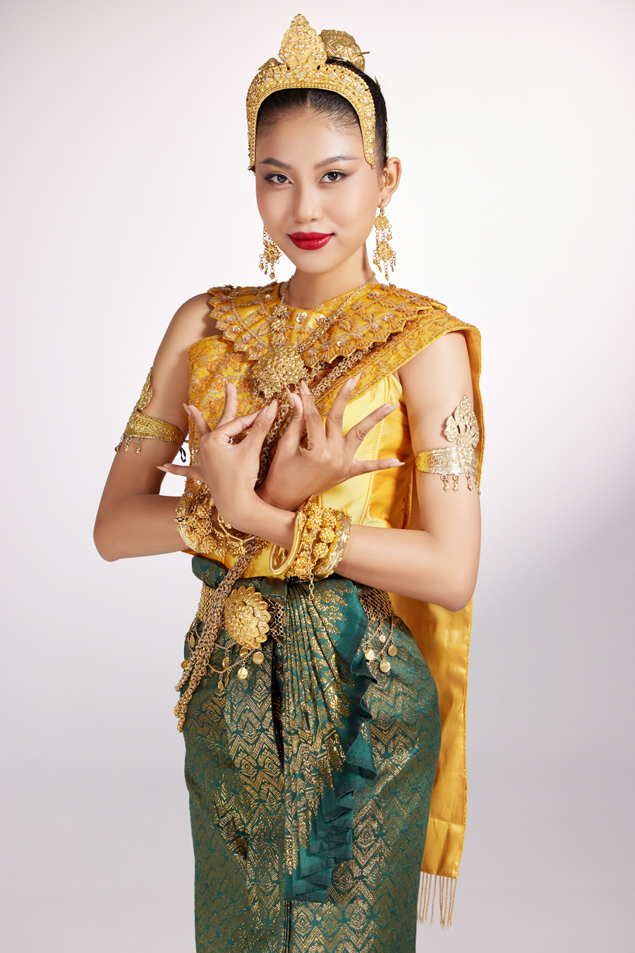 10 ứng viên cho vương miện Hoa hậu các Dân tộc Việt Nam-7