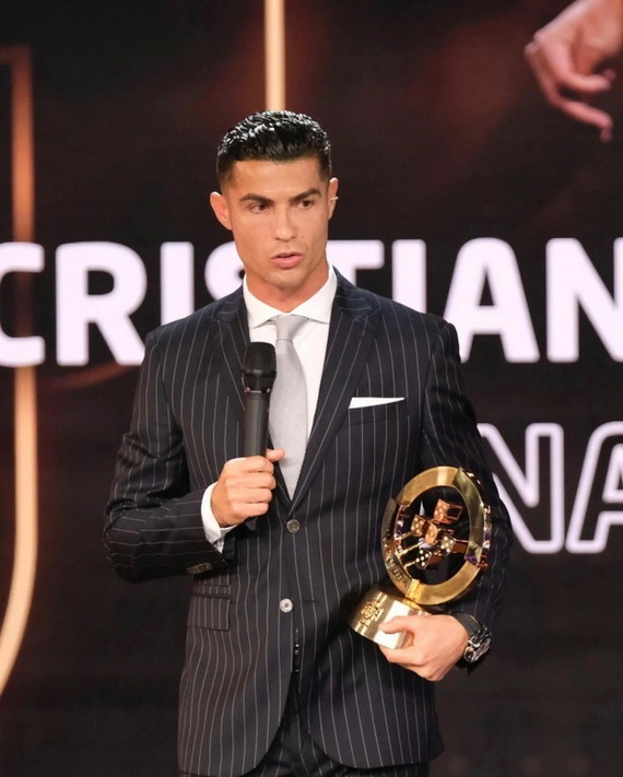 C.Ronaldo tuyên bố “World Cup 2022 chưa phải dấu chấm hết sự nghiệp”-1