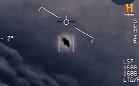 Xôn xao phi công phát hiện UFO khi bay qua Thái Bình Dương?-3