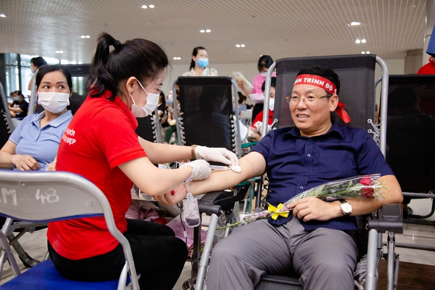 Vĩnh Phúc: Hơn 2.000 người dân tham dự Ngày hội hiến máu Hành trình Đỏ 2022-4