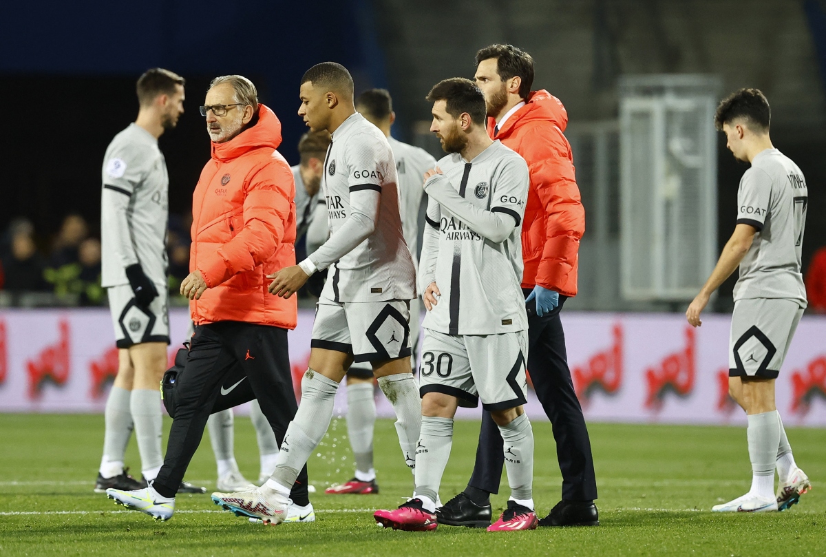 Mbappe gặp vận xui, Messi "giải cứu'' PSG trên sân Montpellier-6