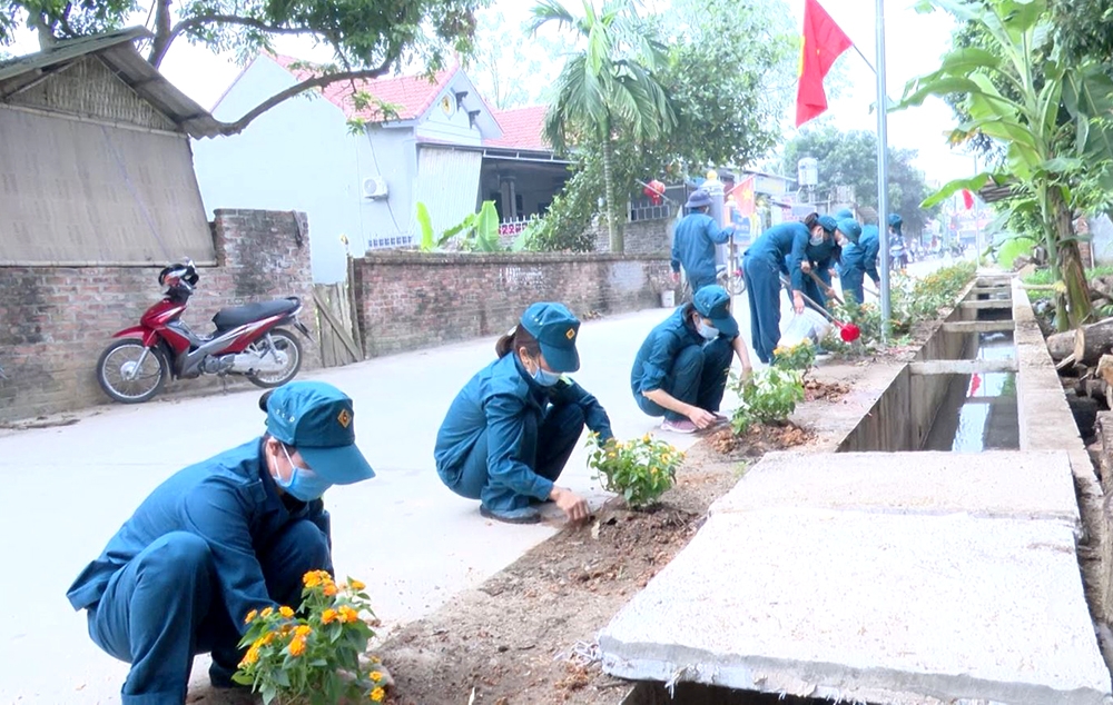 Thanh Thủy (Phú Thọ): Quân đội chung sức xây dựng nông thôn mới-2