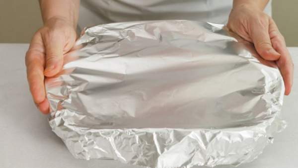 Sử dụng giấy bạc trong nấu nướng và những việc tuyệt đối phải nhớ, tránh “rước hại vào thân”-3