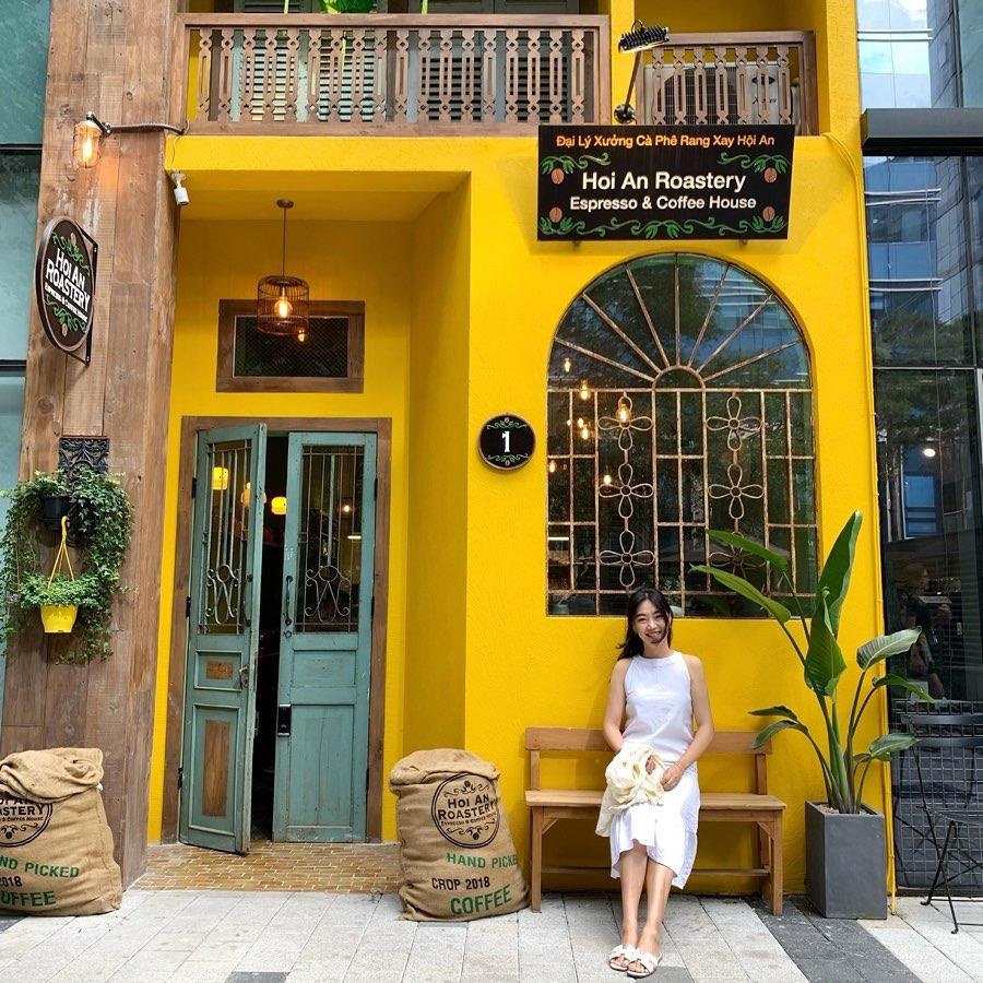 Những quán cà phê Việt "đem chuông đi đánh xứ người", khách hàng mê tít, xếp hàng để được thử-15