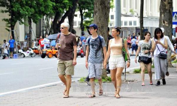 Hà Nội: Khách nội địa giảm, khách du lịch quốc tế tăng 18% trong tháng 9-1