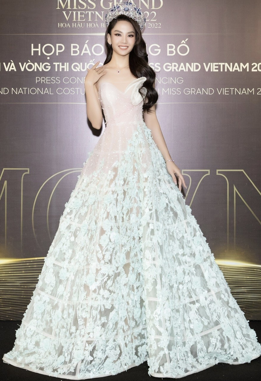 Thuỳ Tiên quyến rũ lấn át Top 3 Miss World Việt Nam 2022-3