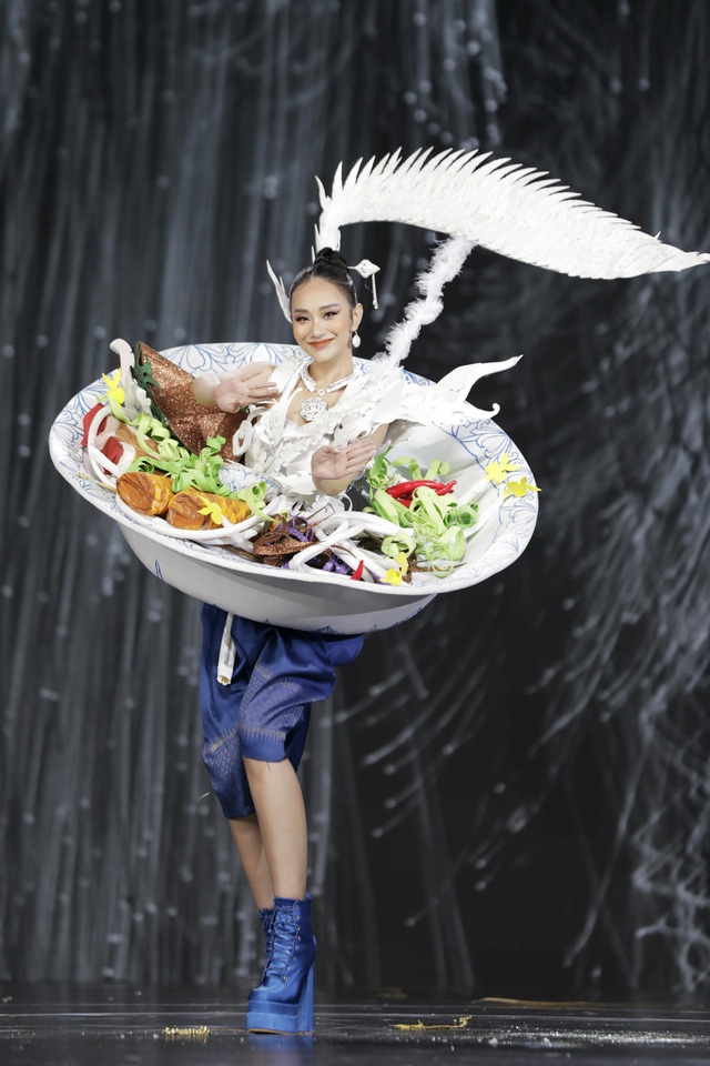 Những bộ trang phục văn hóa dân tộc ấn tượng tại Miss Grand Vietnam 2022-19