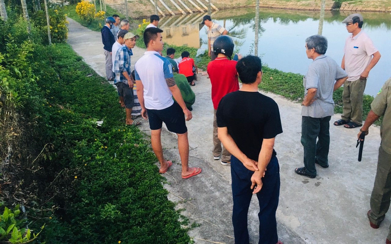 Hà Tĩnh: Phát hiện thi thể nam giới trên sông Lam-3