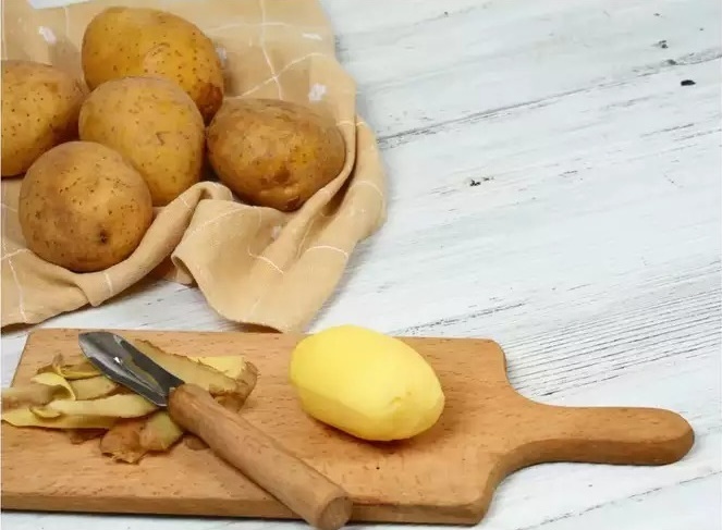 Không chỉ làm nhiều món ngon, đây là 8 công dụng thần kỳ của khoai tây không phải ai cũng biết-5