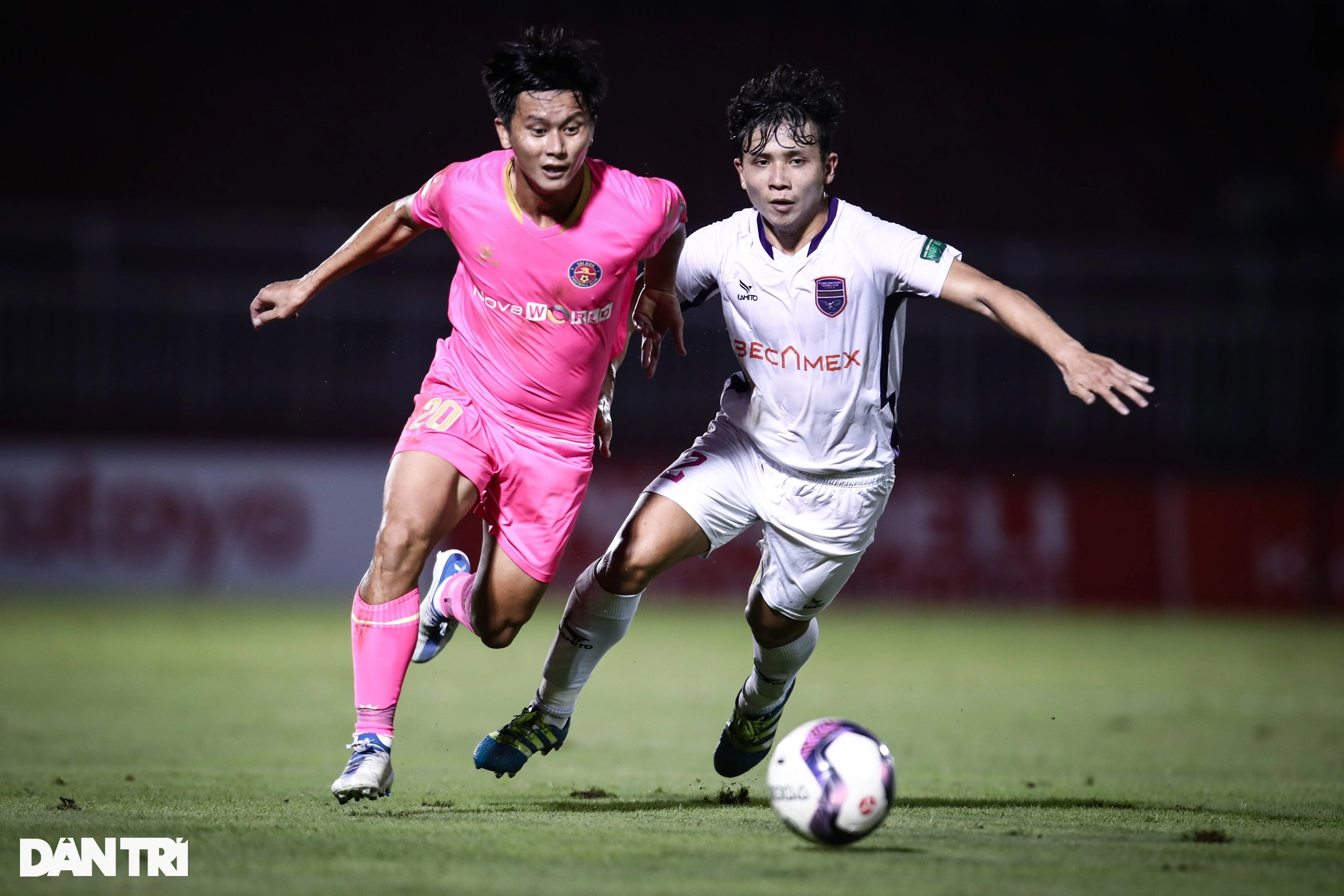 Đánh bại Bình Dương, Sài Gòn FC vẫn xuống hạng-4