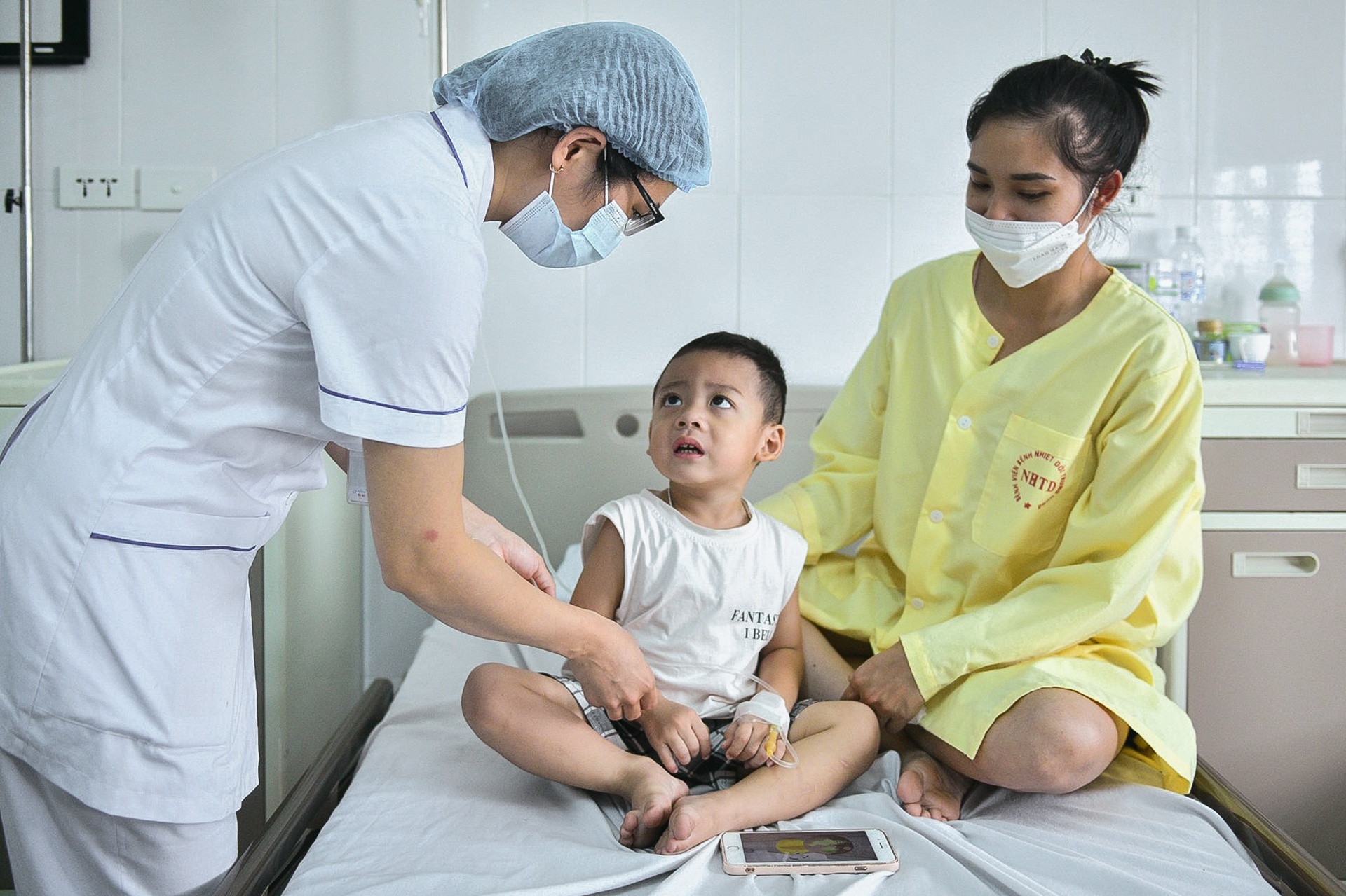 Nhiều người tại Hà Nội phải nằm viện do mắc cúm mùa-2