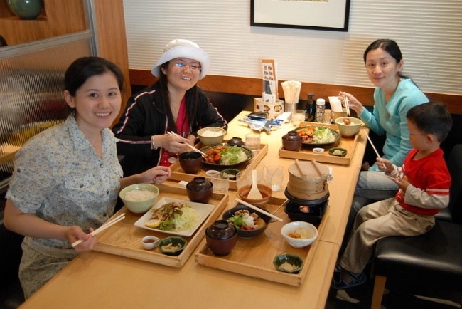 Sự khác biệt trong cách ăn uống ở Nhật và ở Việt Nam: 3 món thực phẩm nước bạn ăn ít, chúng ta lại ăn nhiều dễ gây ung thư-1