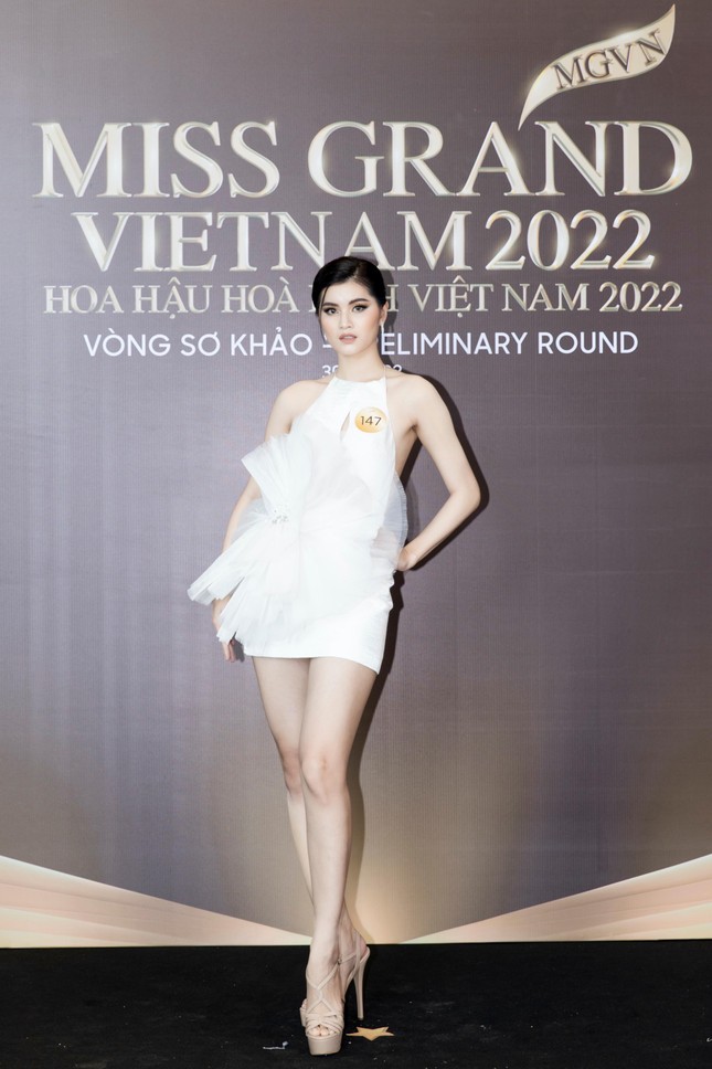 Dàn thí sinh quen mặt diện trang phục nóng bỏng tới tham dự sơ khảo Miss Grand Vietnam 2022-4