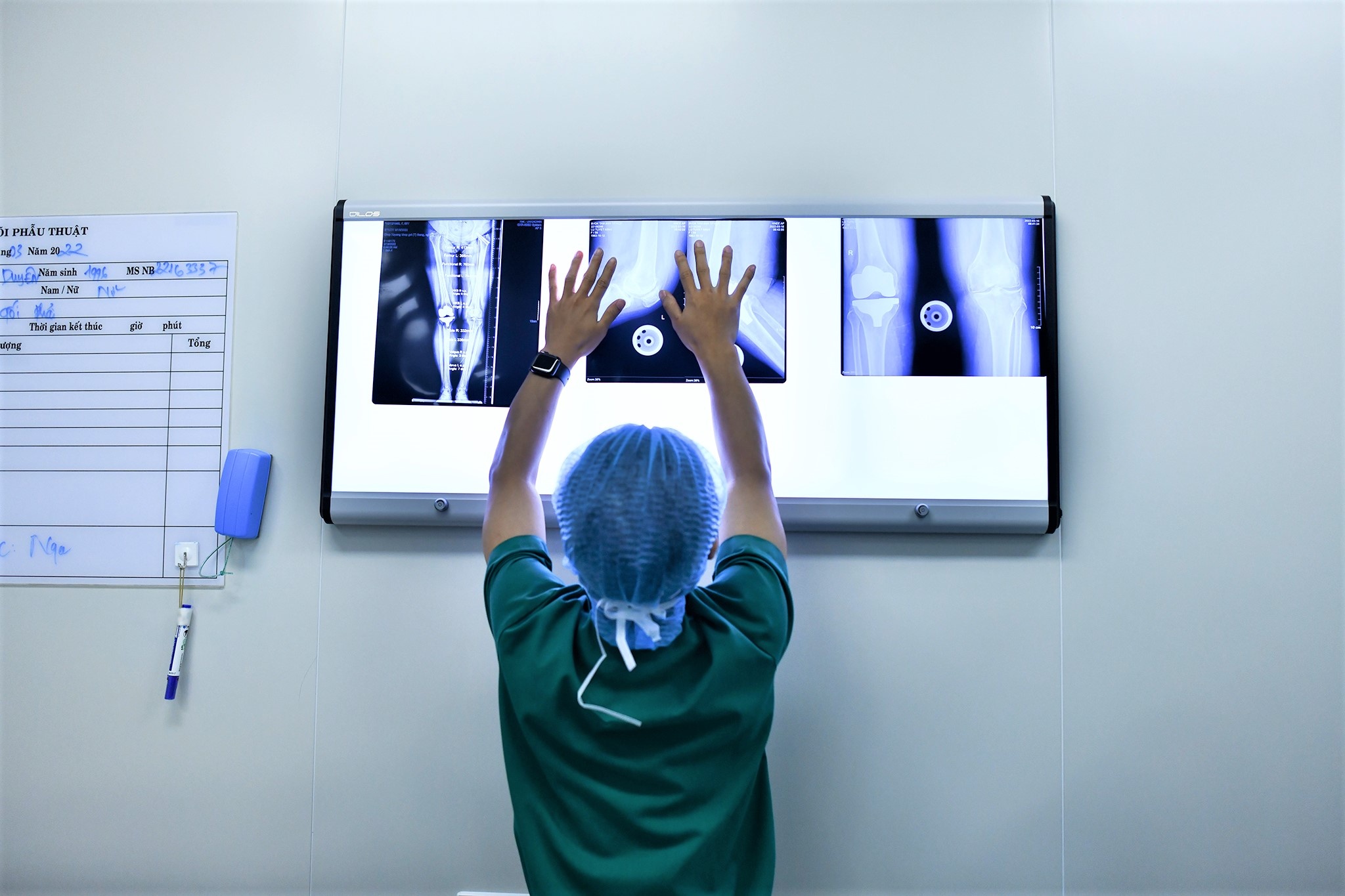 Ứng dụng công nghệ thực tế ảo trong phẫu thuật thay khớp gối-7