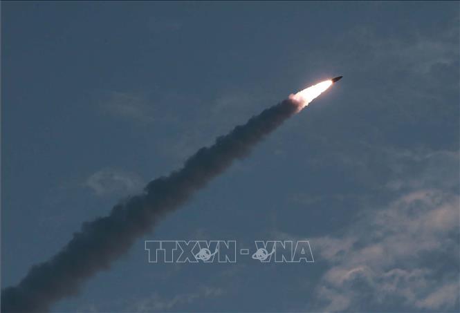 Triều Tiên tiếp tục phóng tên lửa ra bờ biển phía Đông-1
