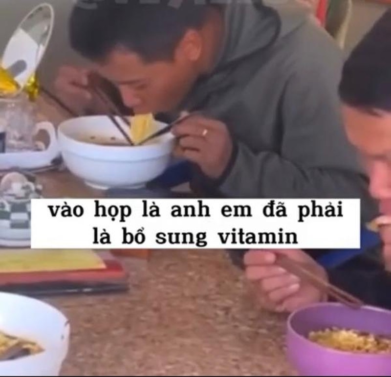 Sở hữu khối tài sản bạc tỷ nhưng bữa cơm của Quang Linh Vlogs khiến dân tình “ngỡ ngàng”-7