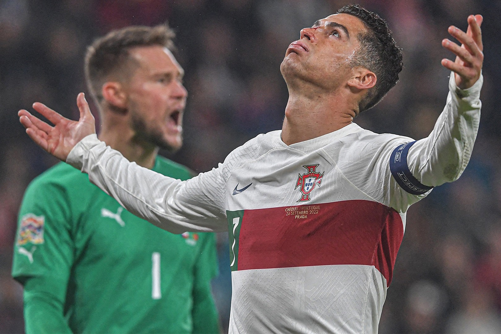 Ronaldo đã chậm lại nhưng tuyển Bồ Đào Nha không thể không dựa vào-2