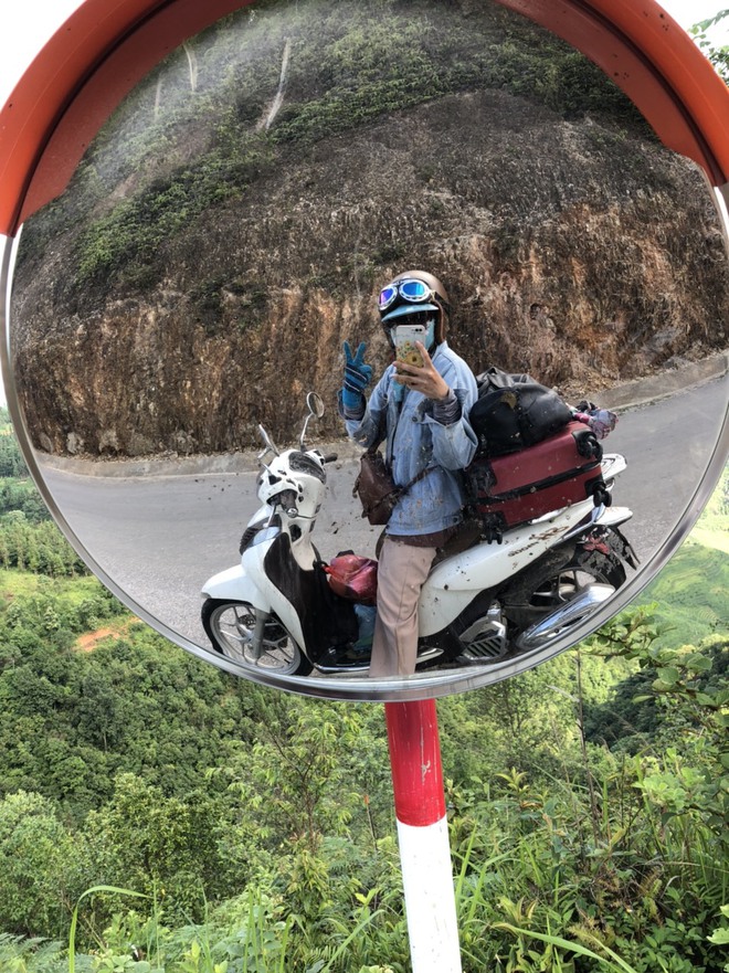 Cô gái đi hơn 3000km từ Đồng Nai đến Hà Giang, cả hành trình đều di chuyển bằng chiếc xe tay ga-9