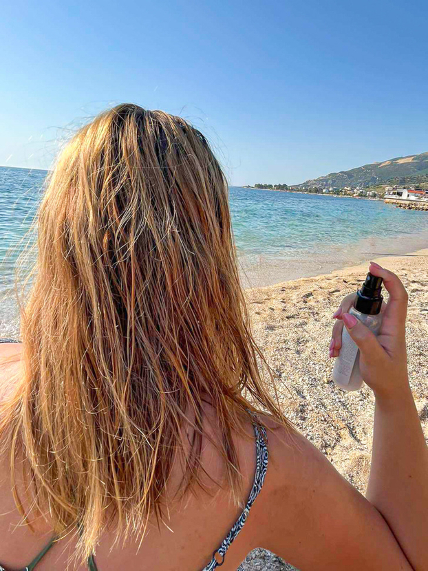 7 cách bảo vệ da và tóc khỏi bị hư tổn khi đi biển mùa hè-5