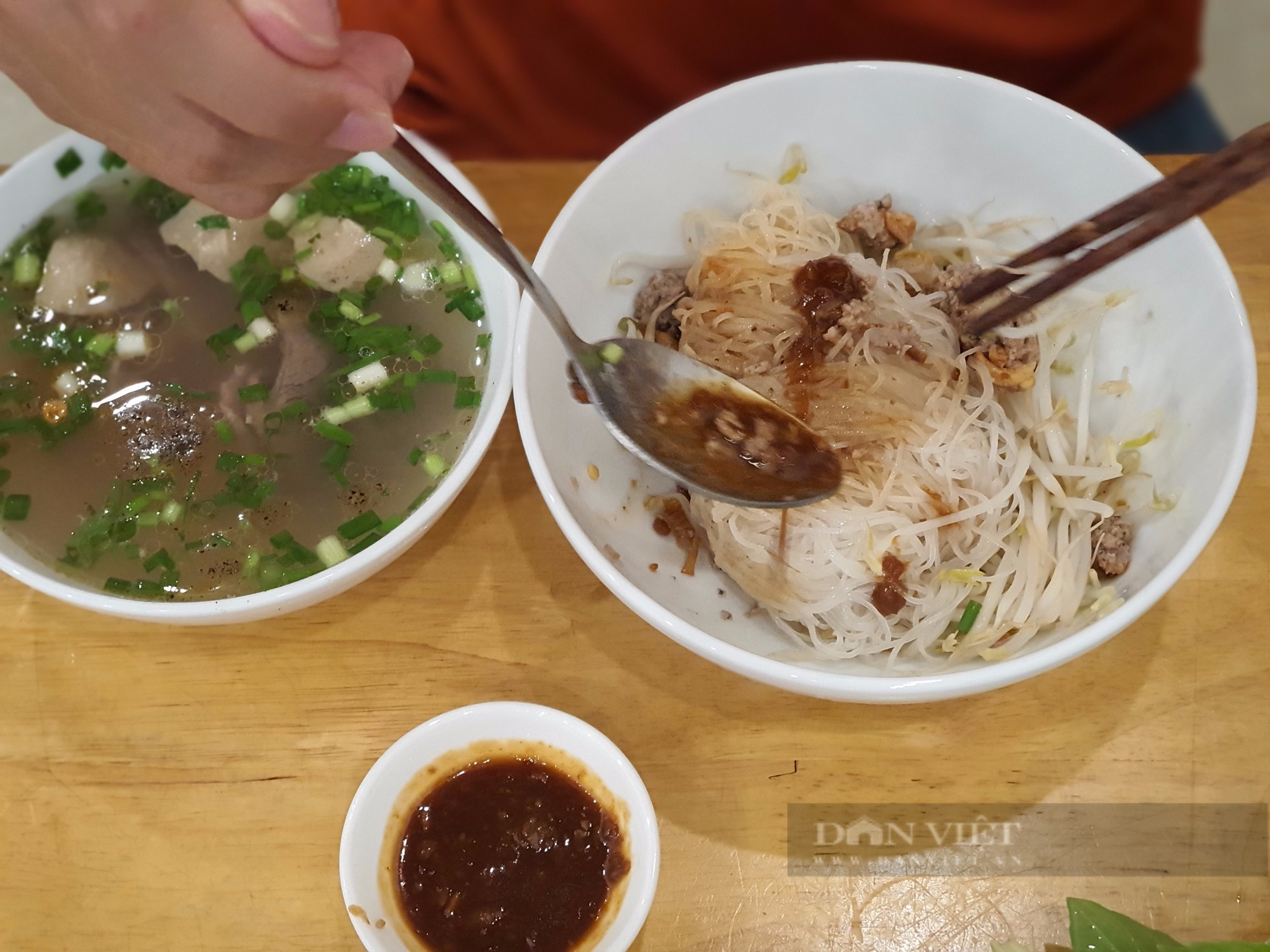 Sài Gòn quán: Phở hai tô đặc sản Gia Lai là món gì, ăn chính gốc ở đâu?-3