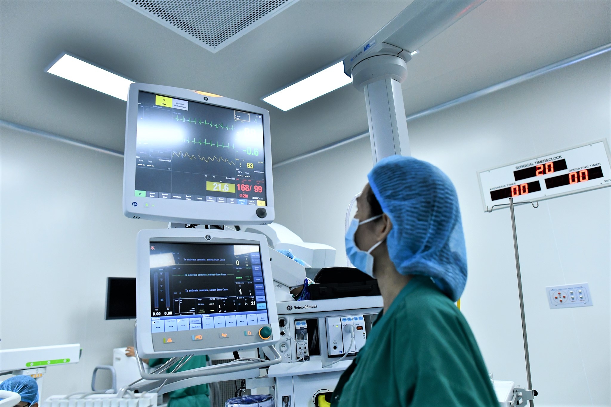 Ứng dụng công nghệ thực tế ảo trong phẫu thuật thay khớp gối-3