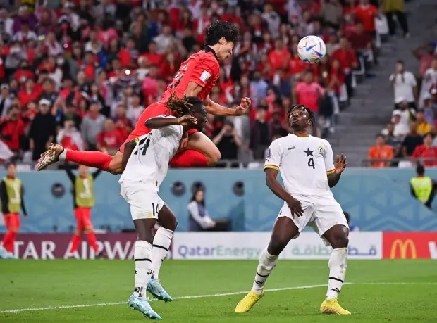 Tiền đạo Hàn Quốc gây sốt mạng xã hội nhờ ghi 2 bàn thắng chỉ trong 3 phút-1