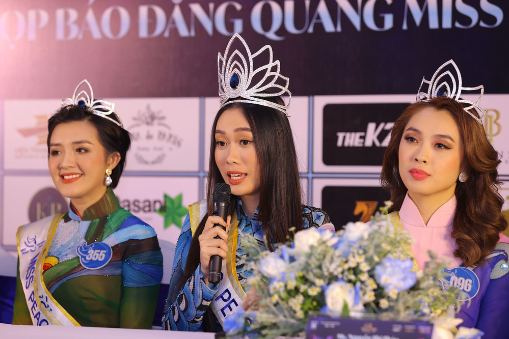 Những nàng hậu Việt khiến fan quan ngại chuyện tiếng Anh-7