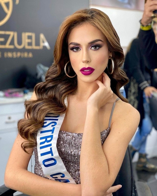 Hoa hậu Venezuela 2022 sở hữu chiều cao 1m8 và thân hình rực lửa-5