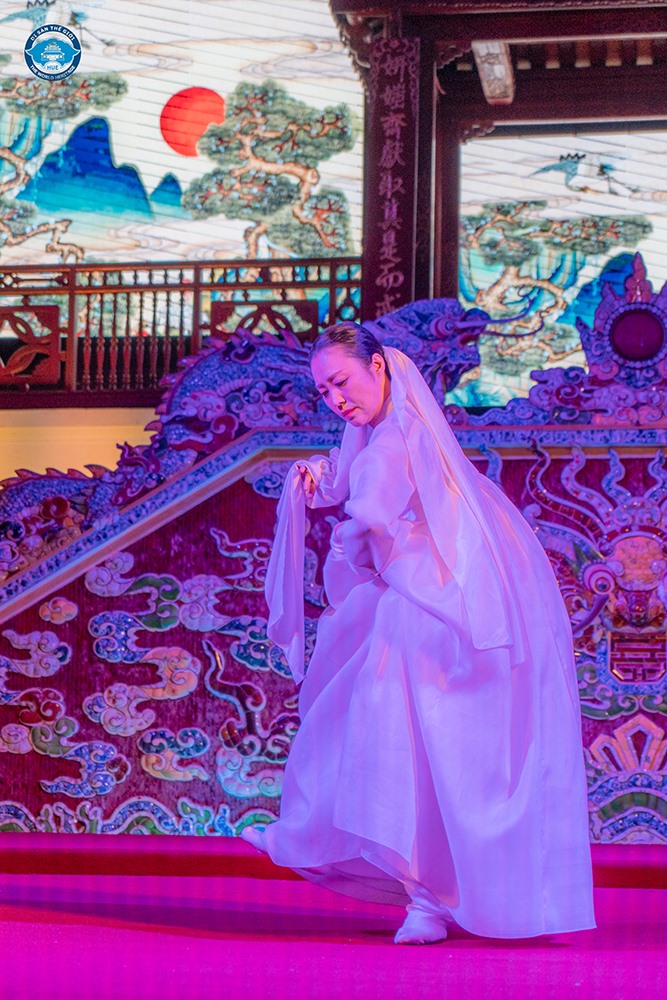 Những vũ điệu dân ca của Hàn Quốc trong nhà hát Duyệt Thị Đường-7