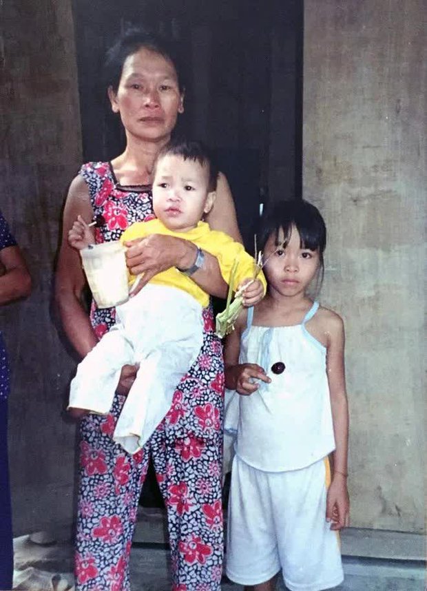 Cuộc sống hiện tại của bé gái gốc Việt bị bố mẹ nổ bom mất 2 chân: Được báo chí thế giới gọi là 'nữ kình ngư thần kỳ', trở thành đại sứ truyền cảm hứng cho những người khuyết tật-4