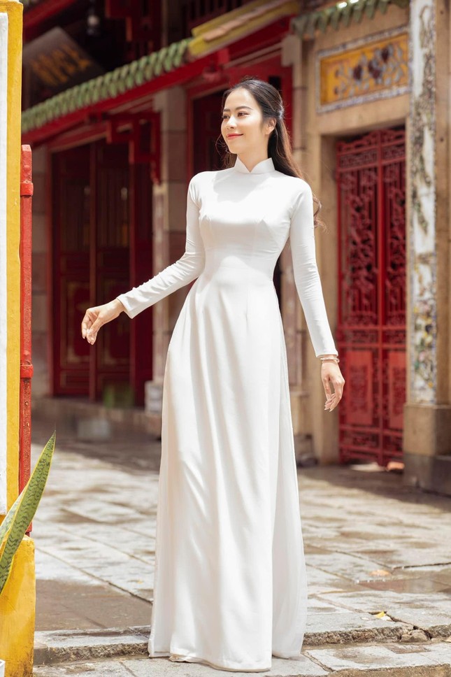 Đây chính là trang phục giúp Nam Em xinh đẹp rạng rỡ nhất: Áo dài truyền thống-1
