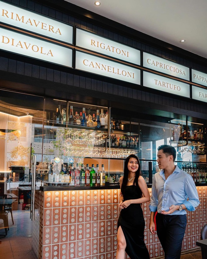 Từ đường phố cho đến nhà hàng, 5 quán ăn cực ngon này của Singapore khiến du khách nào cũng trầm trồ-26