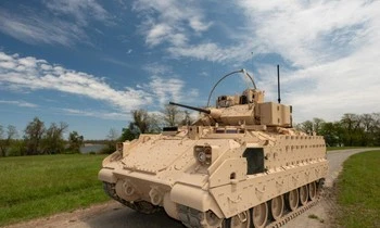 Lo cạn vũ khí do viện trợ Ukraine, Mỹ tức tốc mua thêm xe chiến đấu bộ binh M2A4, M7A4 Bradley-cover-img