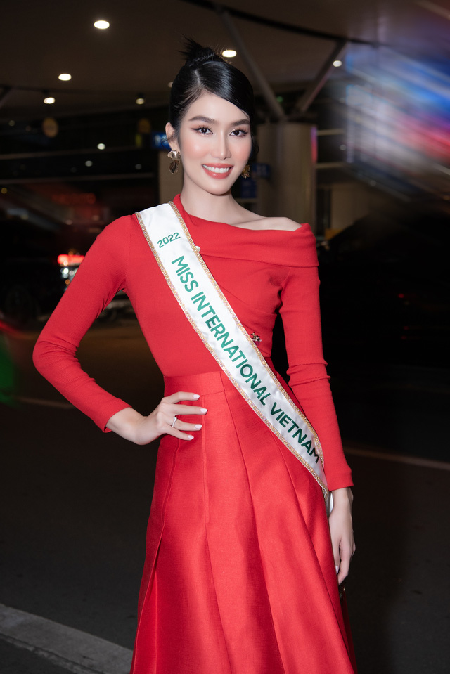 Dàn Hoa hậu, Á hậu tiễn Phương Anh lên đường thi Miss International 2022-1