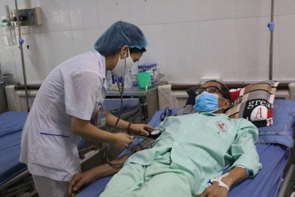Bảo hiểm Xã hội Việt Nam nói gì về tình trạng thiếu thuốc, vật tư y tế điều trị cho người bệnh?-1