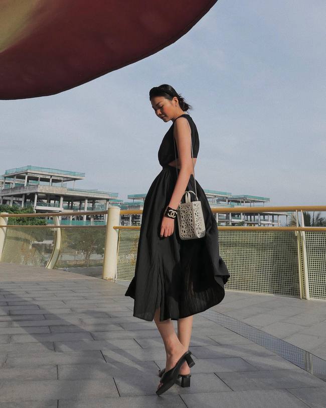 Tham khảo sao Việt 12 cách mặc đồ tối màu sang trọng và trẻ trung, không lo bị cộng tuổi-6